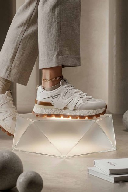 Kadın Beyaz Kalın Taban Spor Ayakkabı - Taba Detaylı Şık Günlük Sneaker Comfort Taban Yürüyüş Ayakkabısı