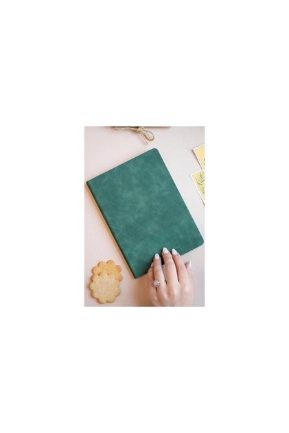 Victorias Journals Green A5 Flexible Cover Vegan Leather Lined Notebook 192 Pages 80 Gr. Ivory Paper