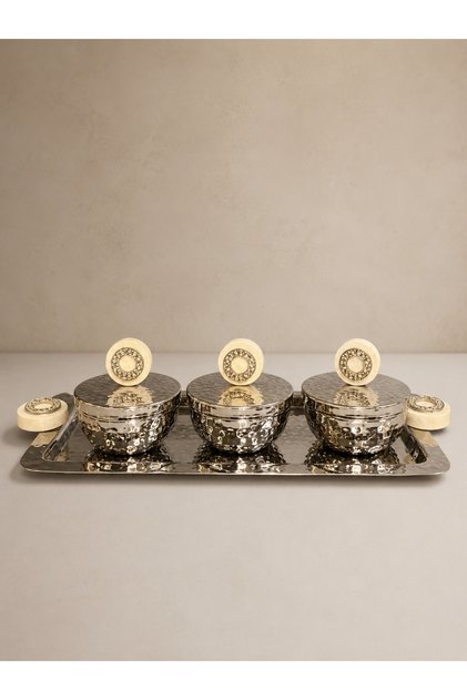 Gümüş Dövme Metal Tepsili 3'lü Şekerlik Lokumluk Seti Taşlı Kulplu İkramlık Sunumluk (49x19 cm)