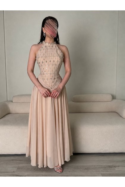 Long Evening Dress with Halter Neckline and Glittering Details
