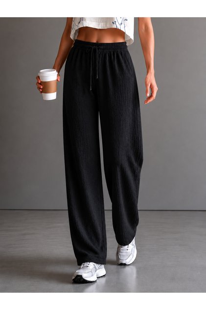 Women's Wrinkled Fabric Comfortable Fit Pants Black