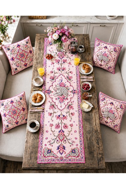 Pink Baroque Leopard Patterned Runner and Set of 4 Throw Pillow Covers Decorative Pillow