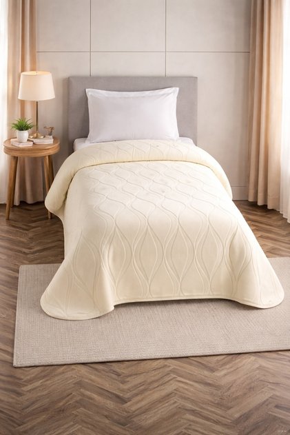 Crystal Single Solid Color Blanket | 160X220 cm | Modern, Soft and Comfortable
