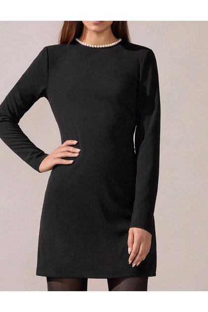 Къса рокля, черна