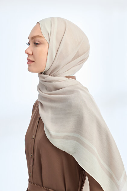 Elegant Harmony Frame Desen Shawl - Stone