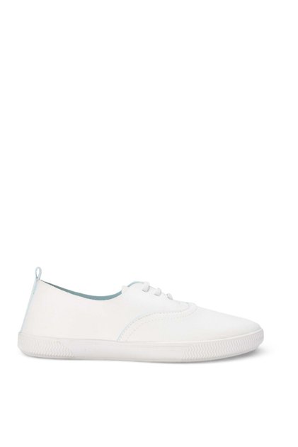 Minimal Lace‑Up Casual Sneakers