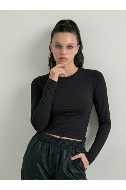 Long Sleeve Cotton Round Neck Blouse