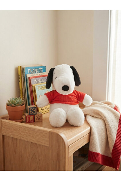 PELUŞ KÖPEK SNOPYY-30 CM -KIRMIZI TŞHİRT'LÜ