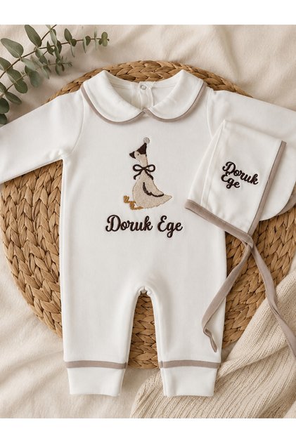 Ördek nakışlı erkek bebek hastane çıkışı