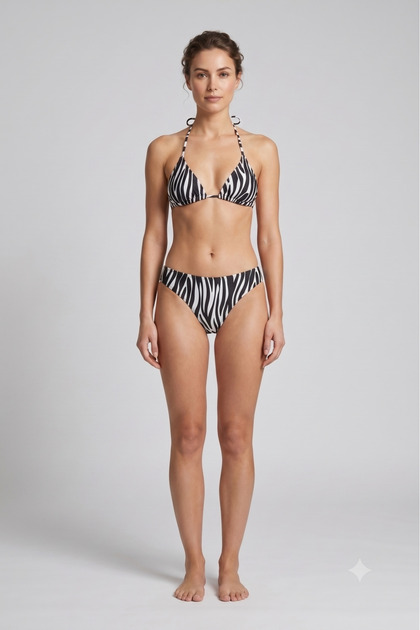 Kadın Üçgen Bikini Takımı Boyundan Bağlamalı Ayarlanabilir Klasik Kesim Esnek Mayo Seti
