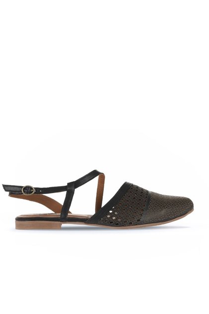 Black Leather Women's Flat Sandals 01Wa3302