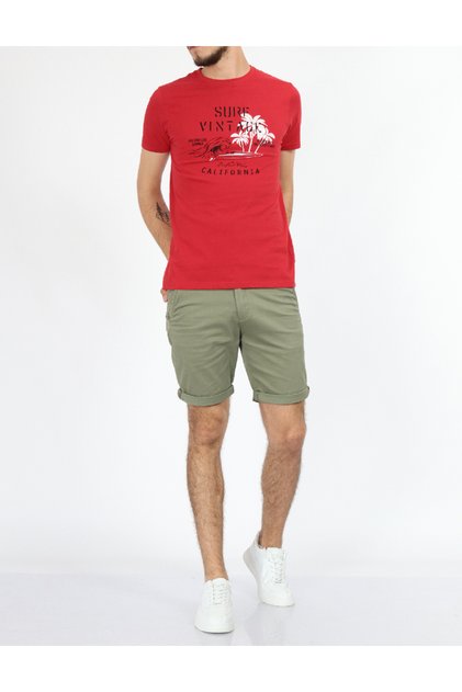 Tricou, Rosu