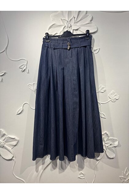 Front Zipper and Pleated Detail Denim Skirt