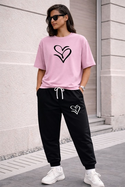 New Season Heart Printed Women's Tracksuit Set – Comfortable Fit Stylish Sports Combination