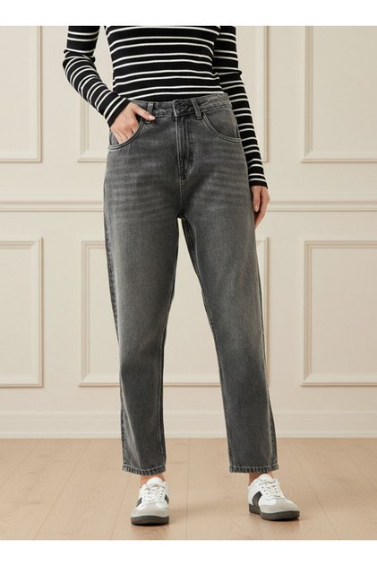 High-Rise Mom Jeans