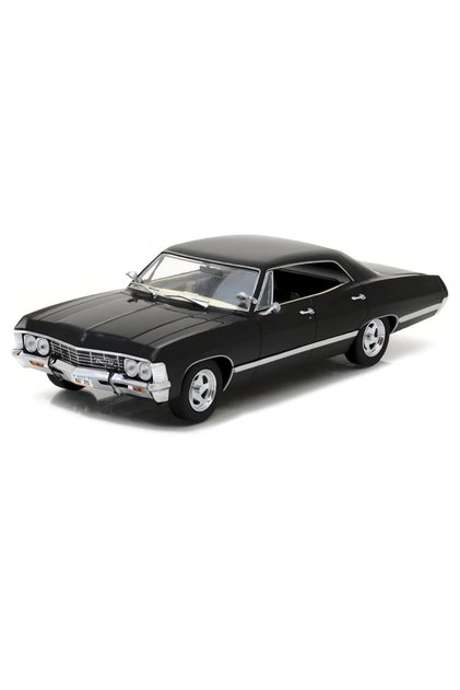 1967 Chevrolet Impala Sport Sedan 1:24 Diecast Model Car with Synoverse Book Gift!