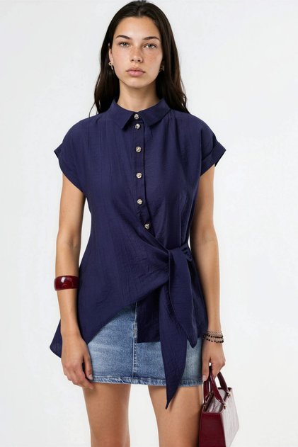 Busem Sleeveless Shirt with Collar and Tie Detail Blouse