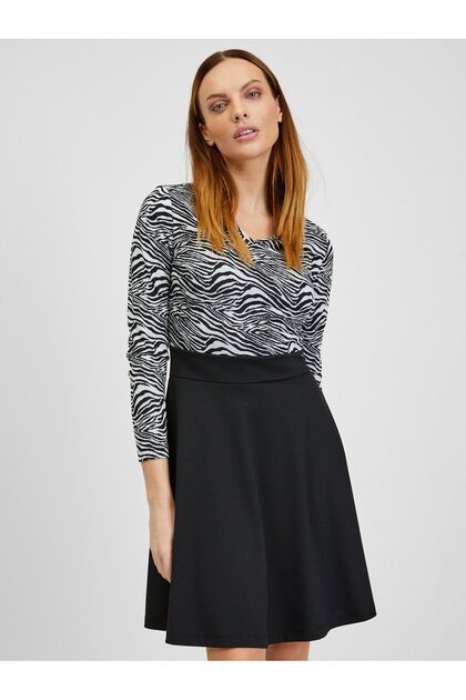 Rochie de damă cu model alb și negru