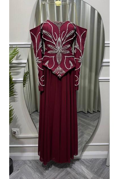 Luxurious pearl-embroidered evening dress