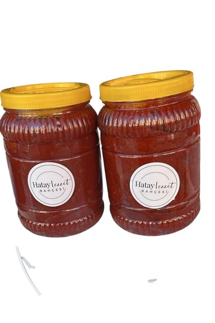 1 kg domates salçası 1 kg acı biber salçası