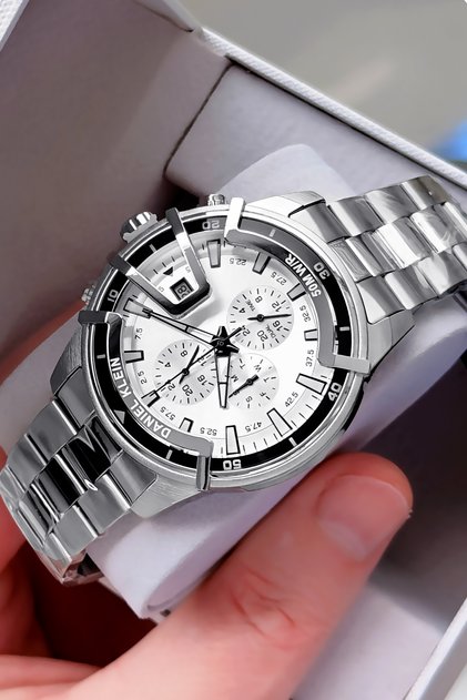 Original Men's Wristwatch 3 Atm Water Resistant Silver Color Steel Band Dke2106C3