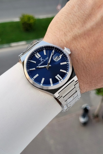 Men's Wristwatch with Navy Blue Dial and Gray Strap, Same as Pictured