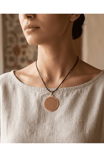 💎 Premium Pure Copper Material Evil Eye Prayer Pendant 45 cm Length Necklace — a Stylish Symbol of Protective Power