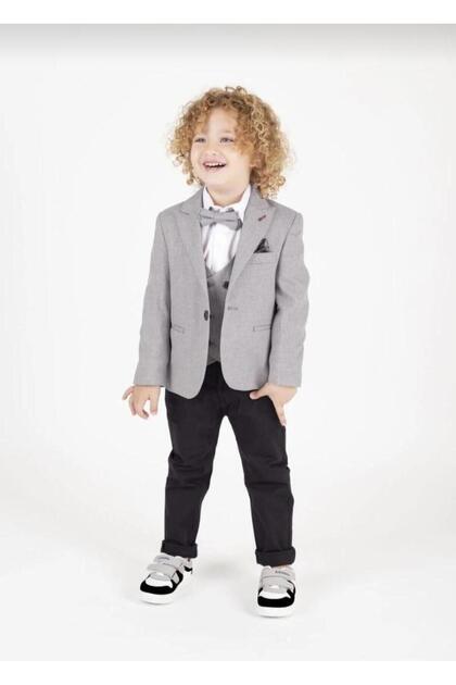 Boy's Groom Suit Tuxedo Set – Stylish Combination with Gray Jacket, Vest, and Bow Tie 5694-