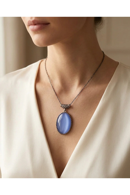 Bronze Vintage Women's Necklace Authentic Copper Jewelry Oval Blue Cat's Eye Stone Medallion Long Chain