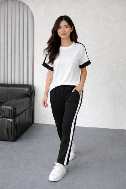 Women's Stripe Detailed Soft Textured Comfortable Cut Crew Neck Modal Fabric Tracksuit Set