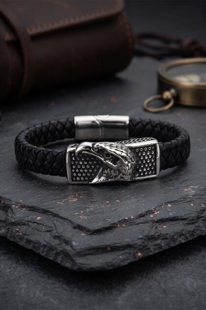 Eagle Figured Stainless Steel and Leather Bracelet 902863