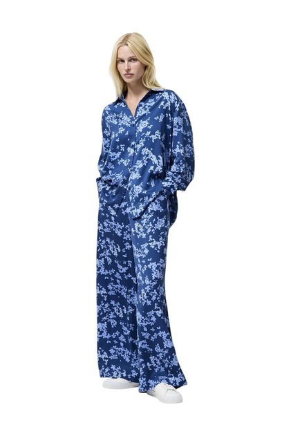 Women Isla Celaya Floral Long Sleeve Shirt