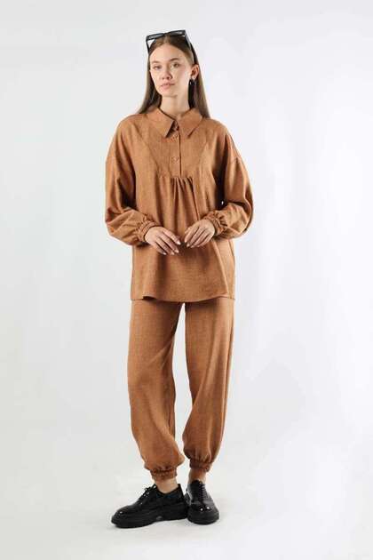 Shirt Collar Set and Tan