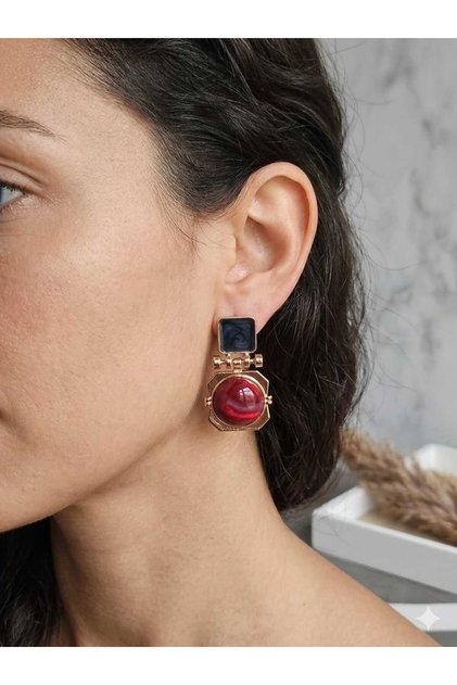 Vintage Design Burgundy and Black Enamel Geometric Gold Earrings"