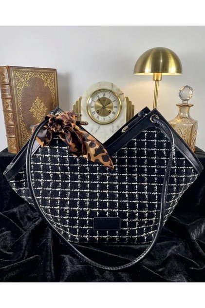 Black/White Color Ribbon Detailed Shoulder Bag