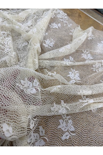 Floral Motif Board Lace Fabric - Luxury Guipure Fabric for Evening Dresses, Gowns, and Wedding Dresses (150X135 cm)