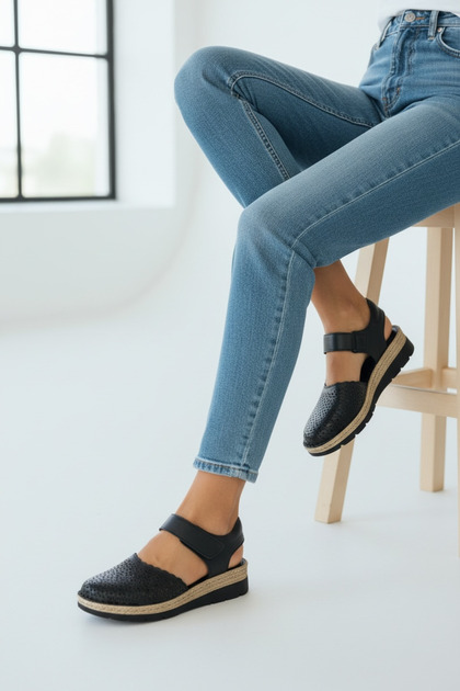 Fully Orthopedic Genuine Leather Closed-Front Casual Women's Sandals