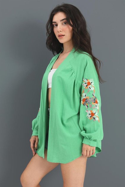Yeni Sezon Konfor Modeli Salaş Yazlık Çiçek Nakışlı Balon Kol Yeşil Kimono Kaftan