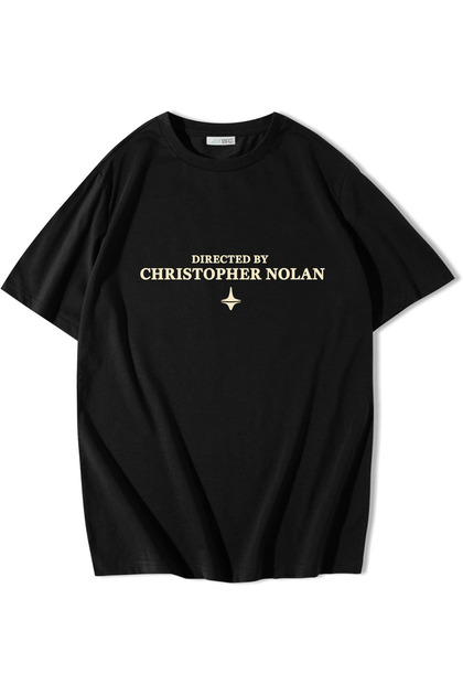 تي شيرت للجنسين مقاس كبير مطبوع عليه Directed By Christopher Nolan باللون الأسود