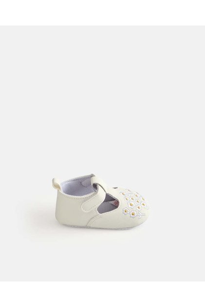 Baby White Embroidered Pram Shoes