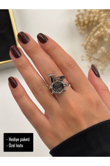 Metal Ring with Drum Figure – a Stylish Accessory for Music and Rhythm Enthusiasts
