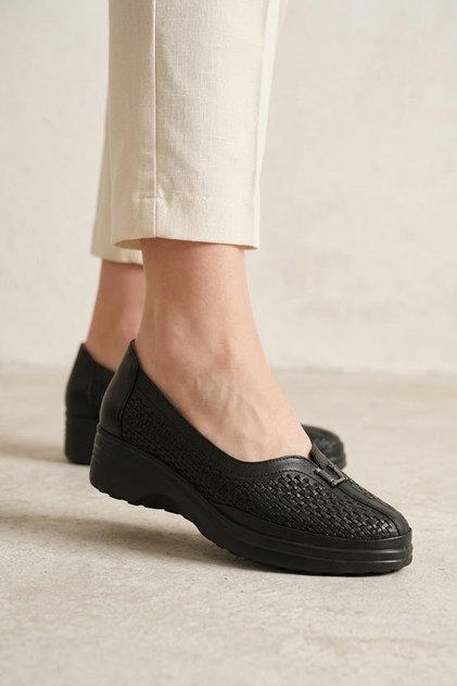 756 Black Genuine Leather Women's Heeled Shoes