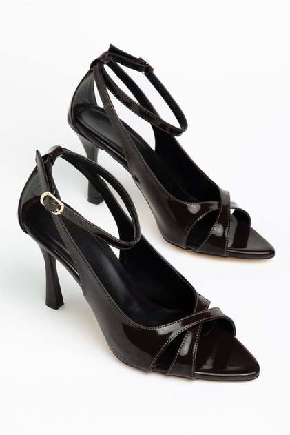 Sagi Women's Brown Patent Leather Cross-Strapped Evening Dress Shoes