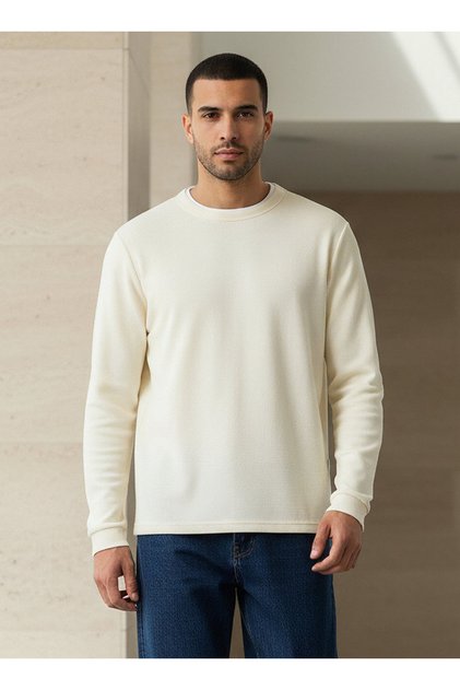 TEXTURED FULL SLEEVES SWEATSHIRT