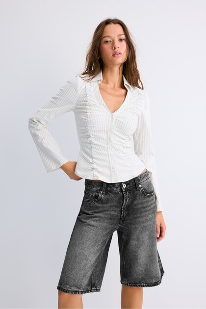 Gathered V-neck shirt