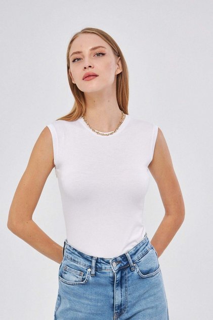 Zero Sleeve Crew Neck Badi Viscose Lycra Body 109 White