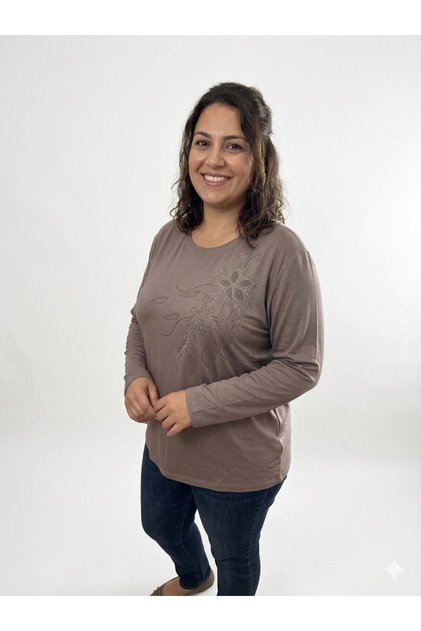 Battal Size Embroidered Mother's Blouse