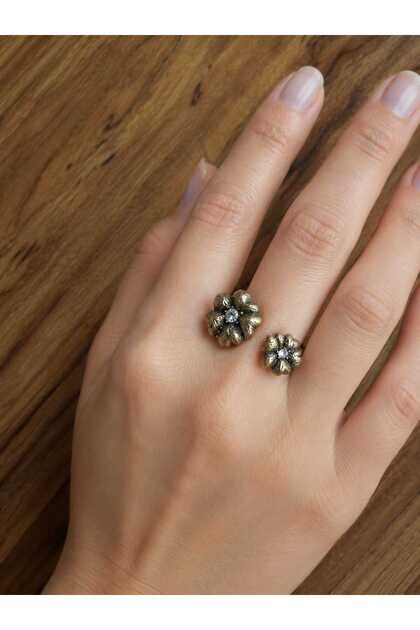 Women's Copper Oxide Plated Flower Ring