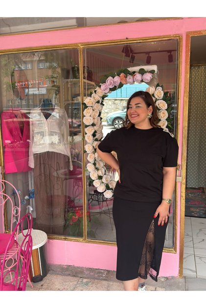 Büyük Beden Yıldız Detaylı Tişört
