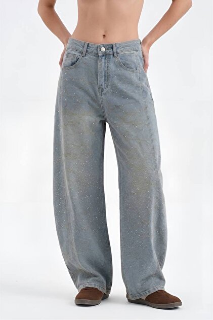 Women's Balloon Fit Jeans with Adhesive Stone Jacquard Fabric Detailed Design